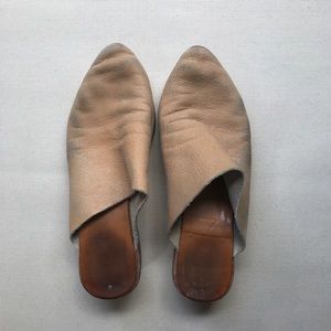 Elizabeth Suzann, mules